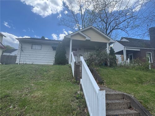 119 5th St, California, PA, 15419-1142 | Card Image