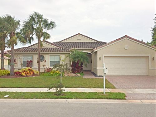 743-743 Sw 190th Ave, Pembroke Pines, FL, 33029-6077 | Card Image