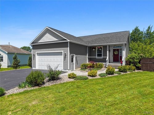8684 Lavender Ln, Cicero, NY, 13039-8956 | Card Image