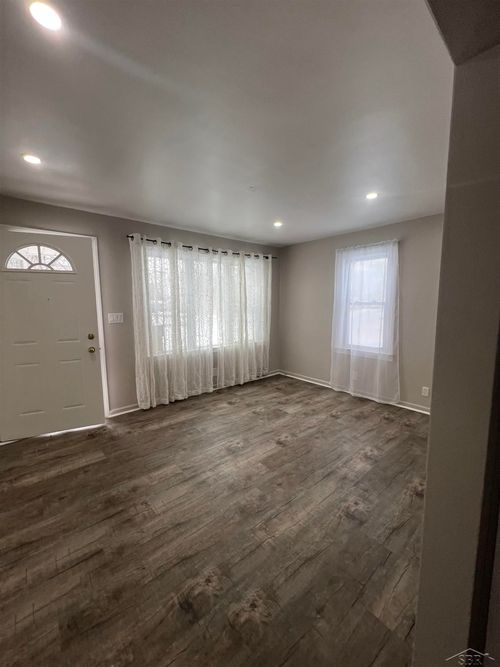 3590 Lincoln St, Carrollton, MI, 48724-5023 | Card Image