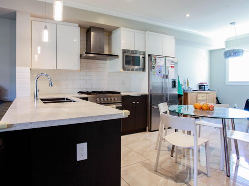 9560 Alexandra Rd, Richmond, BC, V6X1C5 | Card Image