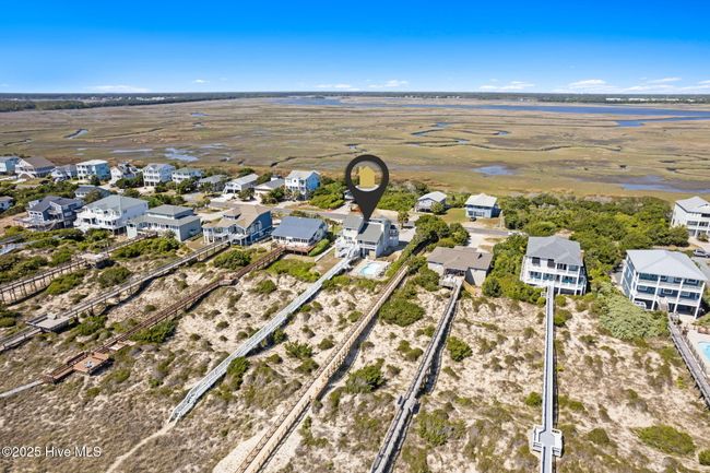 601 Caswell Beach Rd, House other with 6 bedrooms, 4 bathrooms and null parking in Caswell Beach NC | Image 10
