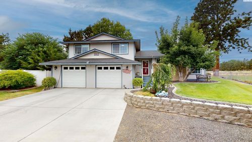 1912 Cherry Ln, Pasco, WA, 99301-1702 | Card Image