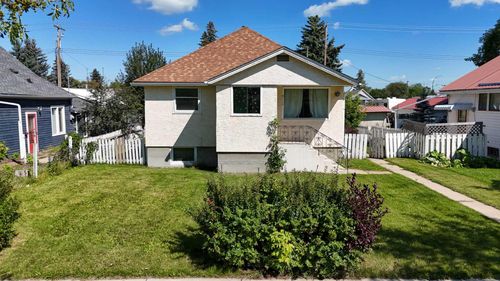 5117 52 Street, Lacombe, AB, T4L1H9 | Card Image
