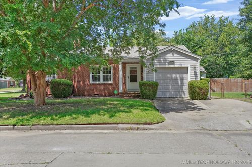 730 Knoxville Ave, Tulsa, OK, 74115-7229 | Card Image