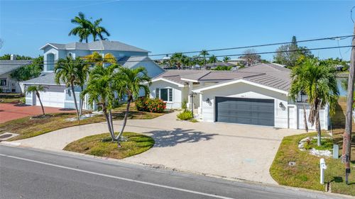 600 115th Ave, TREASURE ISLAND, FL, 33706-3050 | Card Image