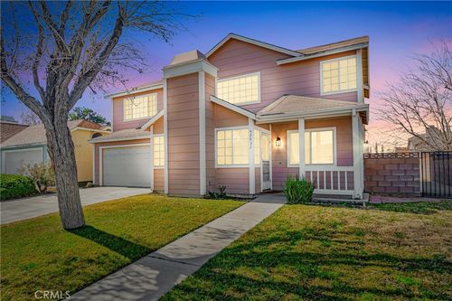 42935 Lemonwood, Lancaster, CA, 93536 | Card Image