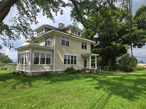 9512 W Main Road, North East, PA, 16428 | Card Image