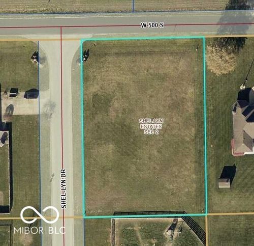 661 W 500 S, Greenfield, IN, 46140-8115 | Card Image