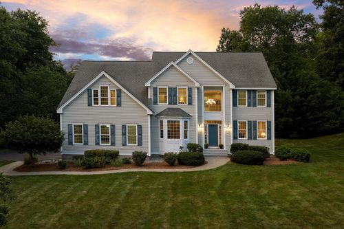 8 Trailside Way, Westford, MA, 01886-4237 | Card Image