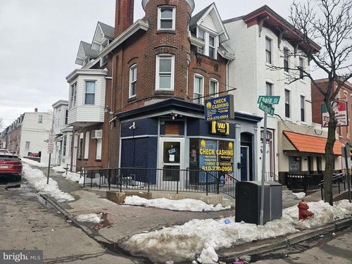 421 W Marshall St, NORRISTOWN, PA, 19401-4627 | Card Image