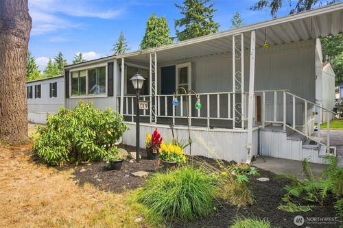 c19-900 29th St Se, Auburn, WA, 98002-7702 | Card Image