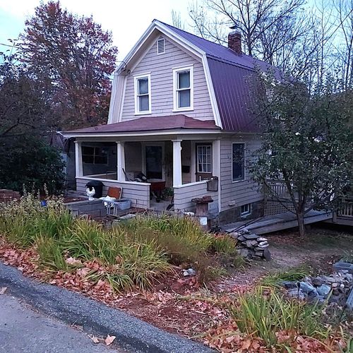 518 Western Ave, Berlin, NH, 03570-1022 | Card Image