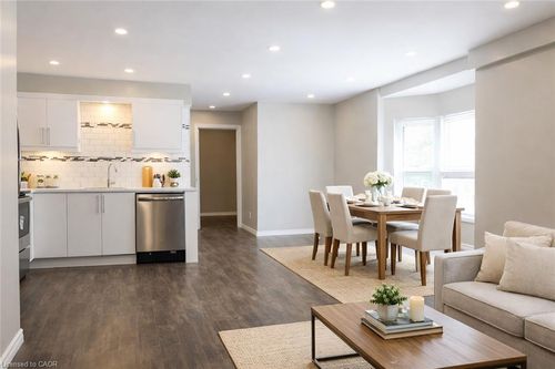 1-95 Afton Ave, Hamilton, ON, L8M2B6 | Card Image
