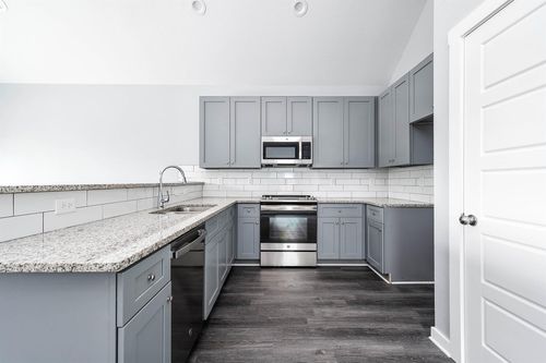 16981 Glenheath, Montgomery, TX, 77316-6716 | Card Image