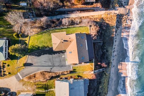 18 N Walk, Riverhead, NY, 11901-5308 | Card Image