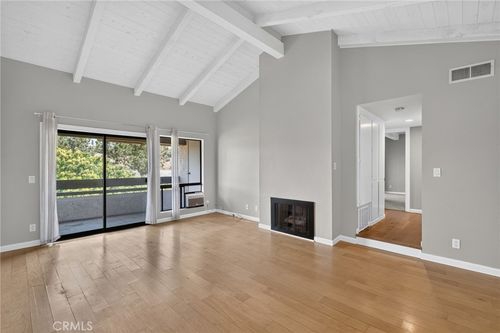 334-21372 Brookhurst St, Huntington Beach, CA, 92646 | Card Image