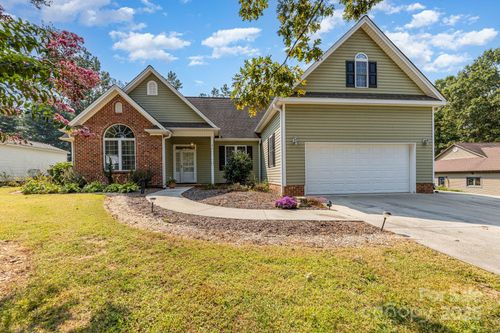 124 Chinaberry Ct, Mocksville, NC, 27028-5176 | Card Image