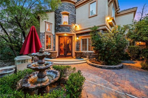 801 Sir James Bridge Way, Las Vegas, NV, 89145-8646 | Card Image