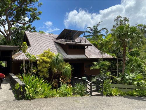 2528 Makaulii Pl, Honolulu, HI, 96816-3444 | Card Image
