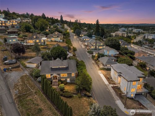 400 Cedar Ave S, Renton, WA, 98057-6047 | Card Image