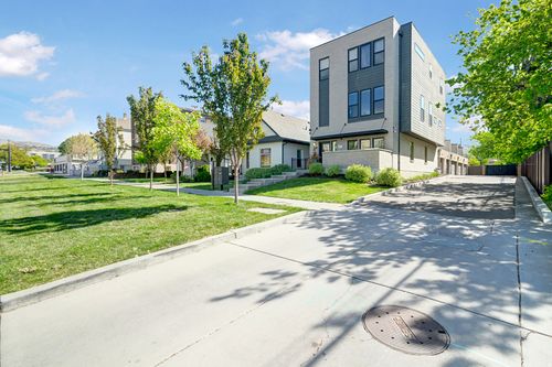 105-537 S 500 E, Salt Lake City, UT, 84102-2822 | Card Image
