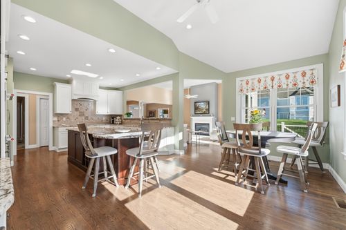 8 Marshalls Way, Hollis, NH, 03049-6131 | Card Image