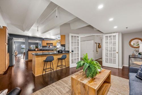 111-270 E Highland Avenue, MILWAUKEE, WI, 53202 | Card Image