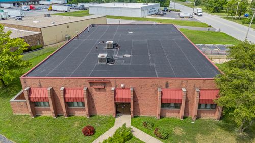 130 W Armory Dr, South Holland, IL, 60473-2817 | Card Image