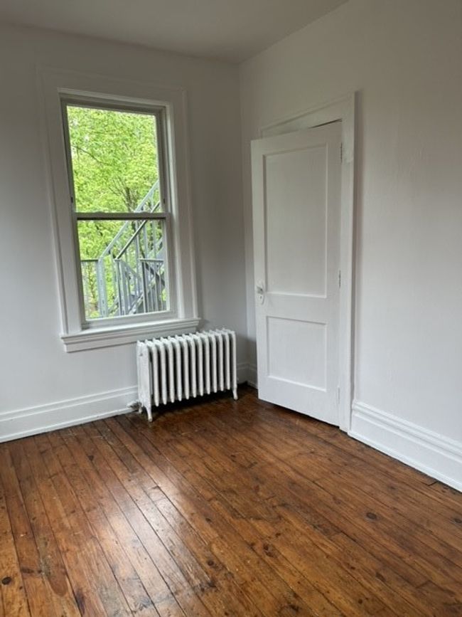 Closet | Image 18
