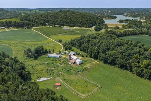 E2906 N Dutch Hollow Road, La Valle, WI, 53941 | Card Image