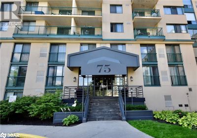 75 Ellen St, Condo with 0 bedrooms, 1 bathrooms and 1 parking in Barrie ON | Image 2