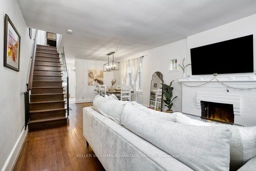 554 Balliol St, Toronto, ON, M4S1E5 | Card Image