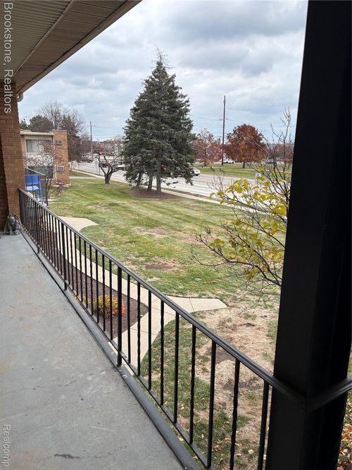 apt-13-2859 E Maple Rd, Birmingham, MI, 48009-5960 | Card Image