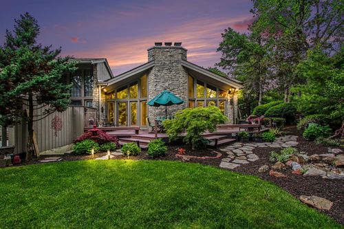 3730 Chimney Hill Dr, Valparaiso, IN, 46383-2012 | Card Image