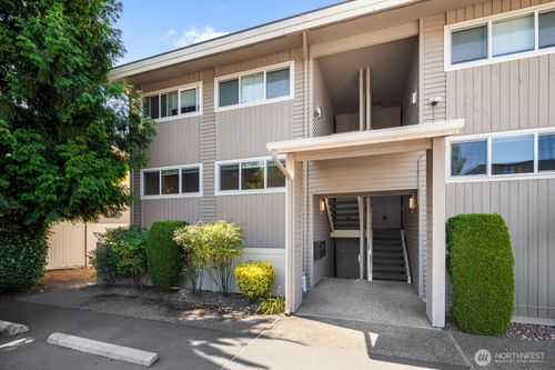 201-725 9th Ave S, Kirkland, WA, 98033-6751 | Card Image