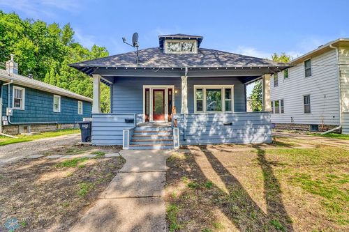 1036 12th St N, Fargo, ND, 58102-3541 | Card Image