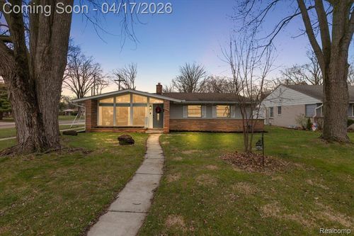 27754 Spring Arbor Dr, Southfield, MI, 48076-7425 | Card Image