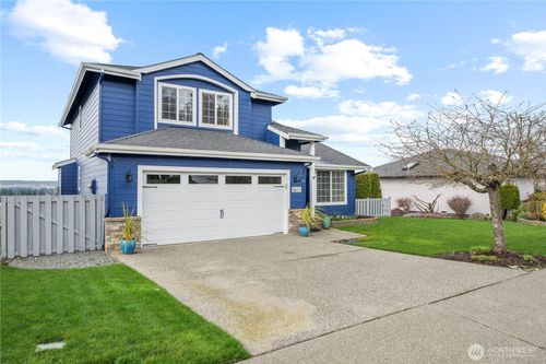 8612 76th Ave Ne, Marysville, WA, 98270-7885 | Card Image