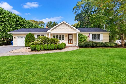 12 Birchwood Ln, East Quogue, NY, 11942-4619 | Card Image