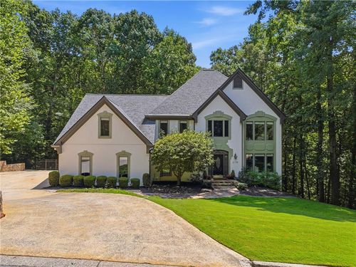 2175 River Cliff Dr, Roswell, GA, 30076-3905 | Card Image