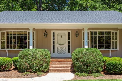 2922 Round Hill Rd, Greensboro, NC, 27408-3733 | Card Image