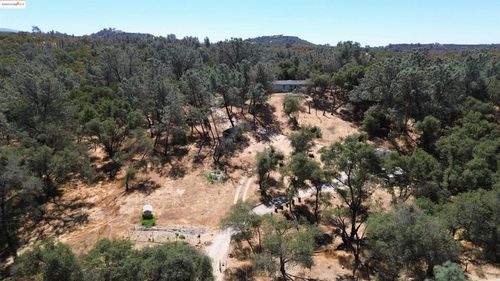 12078 Wade Ln, Burson, CA, 95225-7182 | Card Image