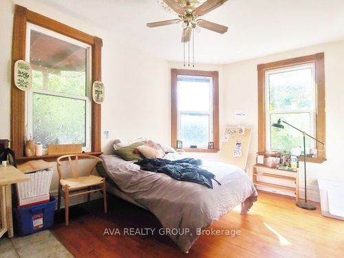 554 Highcroft Ave, Ottawa, ON, K1Z5J5 | Card Image