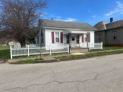 996 3rd St, Logan, OH, 43138-1055 | Card Image