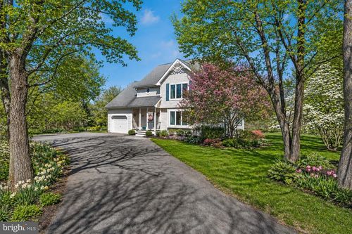 1244 Quiet Hills Lane, Effort, PA, 18330 | Card Image