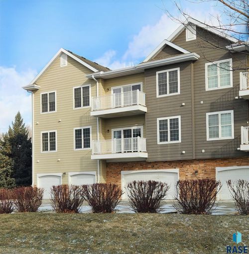 207-6106 S Avalon Ave Avenue, Sioux Falls, SD, 57108 | Card Image