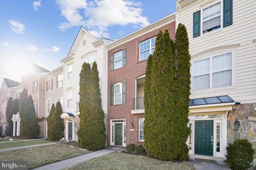 22982 Fox Fire Ter, BRAMBLETON, VA, 20148-5689 | Card Image