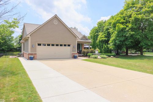 37450 Lilac Ln, Richmond, MI, 48062-5900 | Card Image
