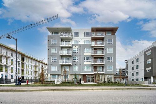 214-13963 105 Blvd, Surrey, BC, V3T0M9 | Card Image